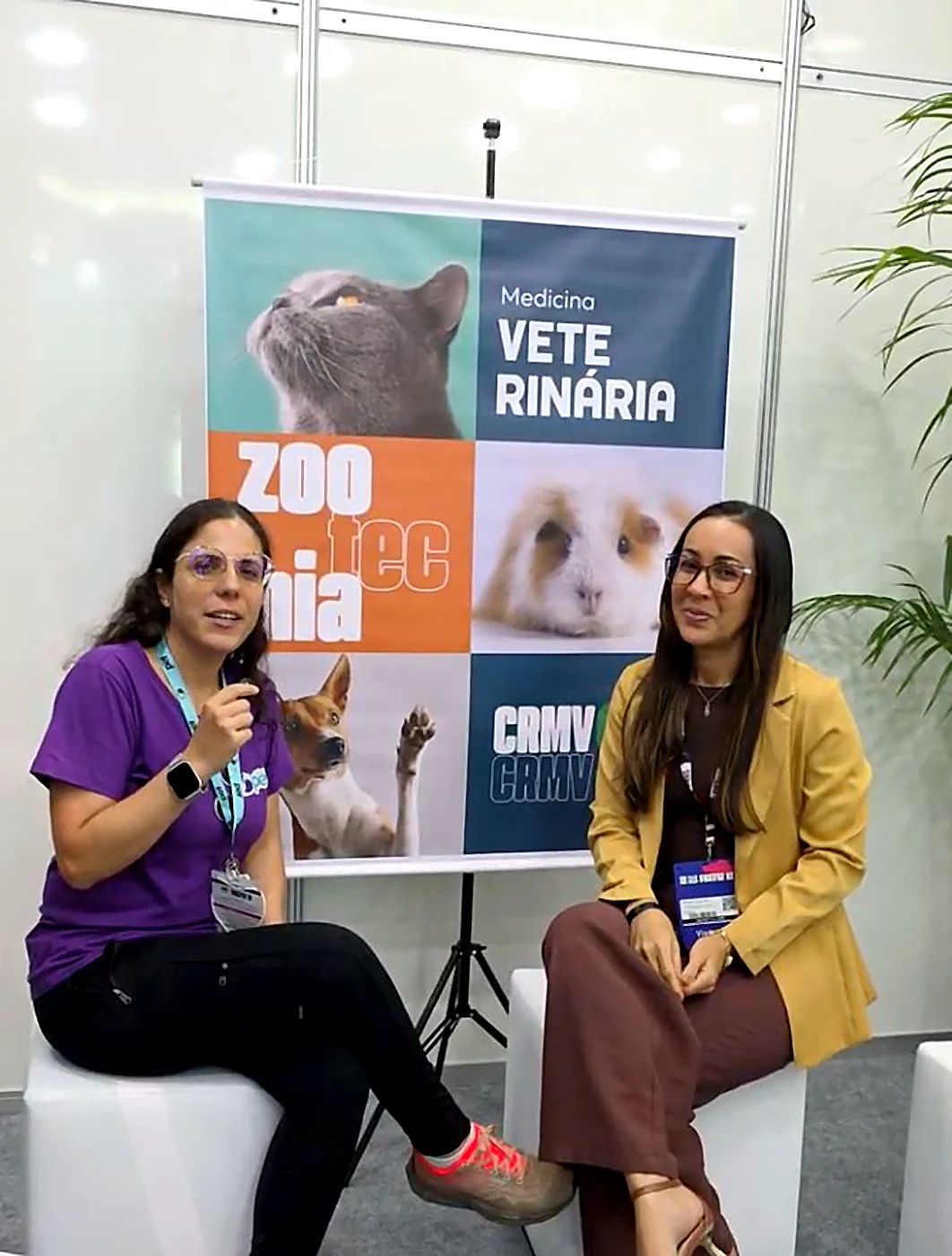 Tali Vasquez em bate-papo no estande do CRMV
